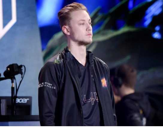 LOL选手欧成队伍介绍_http://www.abetid.com_游戏攻略_第2张